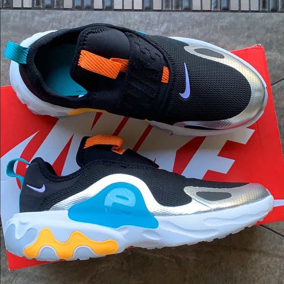 • NIKE REACT PRESTO EXTREME WMNS - Picture 3 of 16